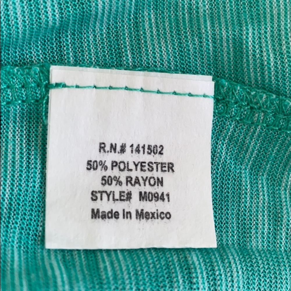 Never Quit Tank Top - Picture 4 of 4